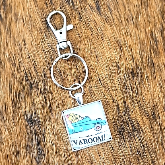 1970s Richard Scarry book page keyring racer mouse upcycled page ooak - Picture 2 of 5